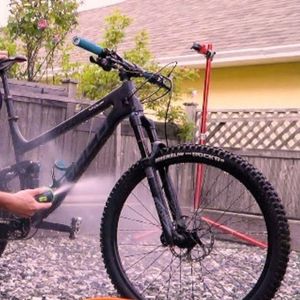 Cleaning The Mountain Bike